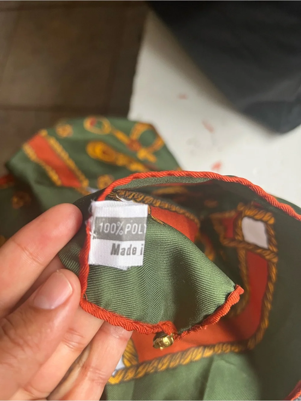 Vintage italiana Green & Gold Equestrian Print Silk Scarf
